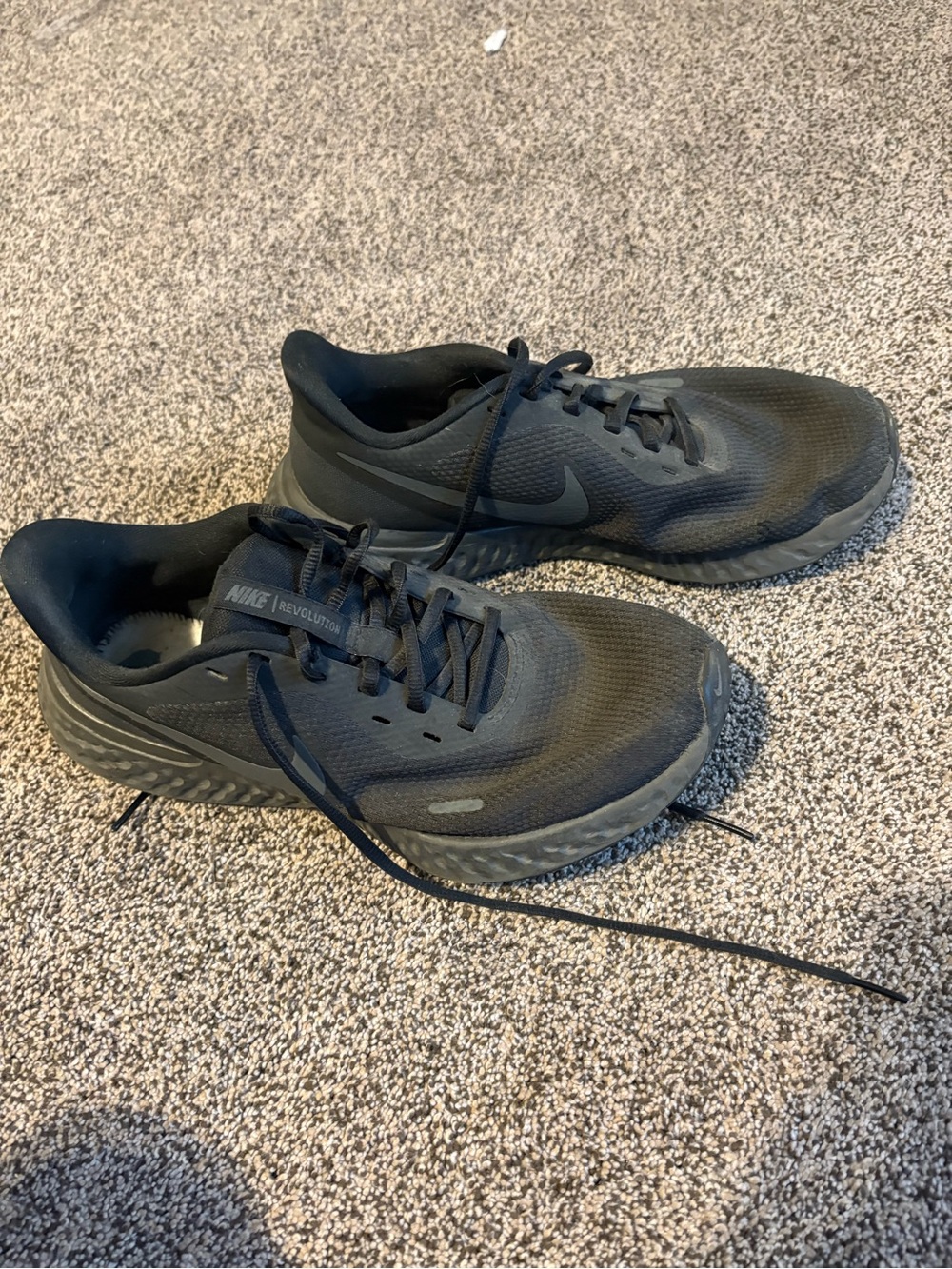 Nike Men’s All-Black Athletic Running Shoes